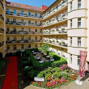 & Zarenhof Prenzlauer Berg Hotell